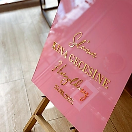 Lowa Pleksi Yazılı Boyamalı Karşılama Panosu