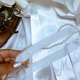 Beyaz Yazılı İpek Şifon Yüzük Kurdelesi Damla İncili