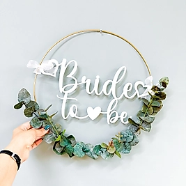 Beyaz Yazılı, Okaliptus Süslemeli Kapı Süsü