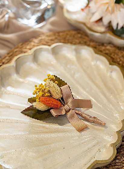 Talya Damat Yaka Çiçeği