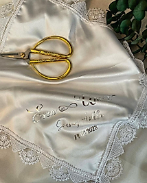 BEYAZ DANTELLİ SÖZ MENDİLİ KİŞİYE ÖZEL GÜMÜŞ YAZILI