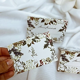 Betty Masa Kartı Katlamalı