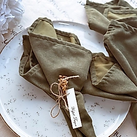 Soledad Kumaş Peçete Süslemeli ve Etiketli