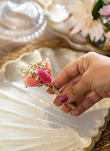 Dione Damat Yaka Çiçeği