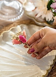 Dione Damat Yaka Çiçeği